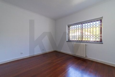 Villa i Oeiras, Lisbon, Oeiras - € 1.400.000 | Ref: KWPT-019483 - foto 38