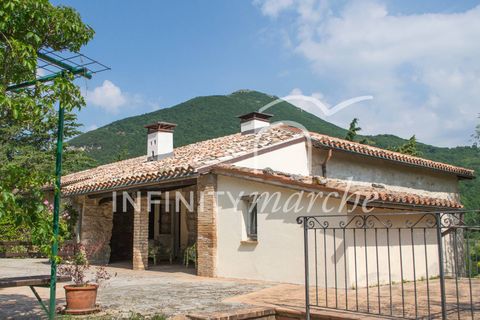 Landejendom i Pioraco, Macerata, Pioraco - € 550.000 | Ref: 246 - foto 7