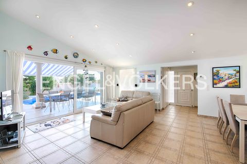 Villa i Empuriabrava, Gerona, Empuriabrava - € 749.000 | Ref: W-04666Y - foto 8