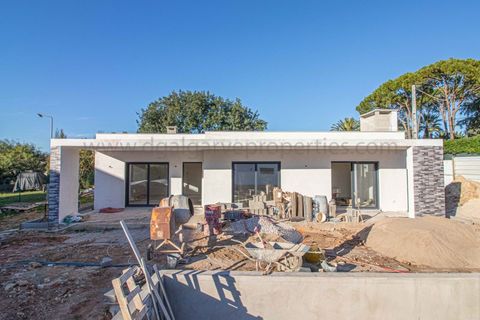 Villa i Almancil, Faro, Almancil - € 1.290.000 | Ref: DG3856 - foto 2