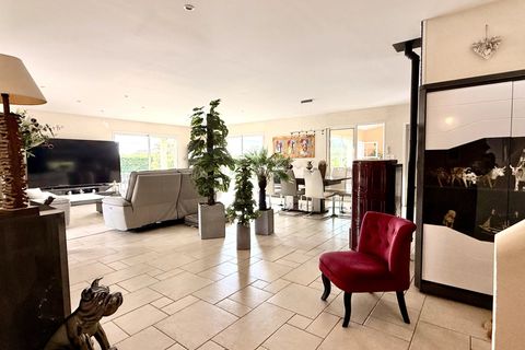 Villa a Brigueuil, Charente, Brigueuil - € 409.500 | Ref: BVI82283 - foto 8