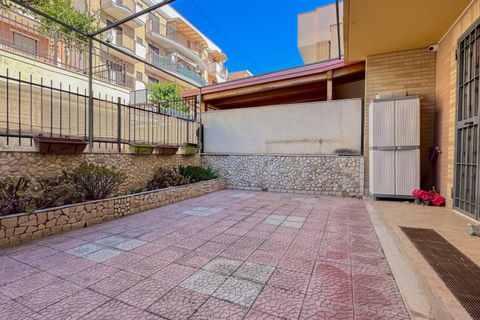 Villa a Manfredonia, Foggia, Manfredonia - € 300.000 | Ref: VIA CAROLINA GATTA - foto 5