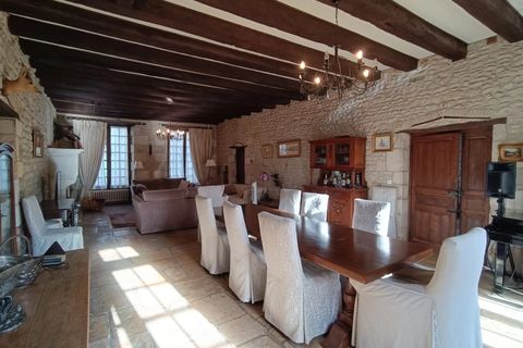 Villa a Civray, Vienne, Civray - € 583.000 | Ref: BVI65942 - foto 3