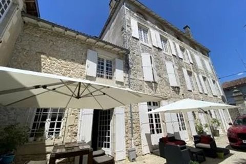 Villa a Civray, Vienne, Civray - € 583.000 | Ref: BVI65942 - foto 13
