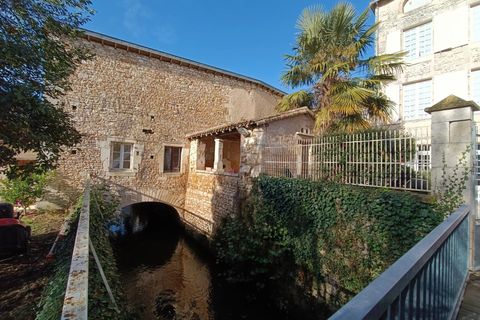 Villa a Civray, Vienne, Civray - € 583.000 | Ref: BVI65942 - foto 14