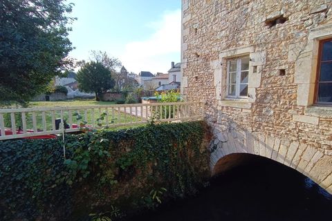 Villa a Civray, Vienne, Civray - € 583.000 | Ref: BVI65942 - foto 15