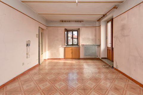 Byhus i Front, Turin, Front - € 20.000 | Ref: 1011-108 - foto 37