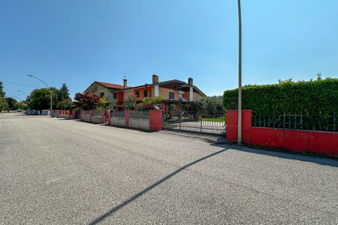 Villa a Palmanova, Udine, Palmanova - € 390.000 | Ref: D-1150 - foto 6