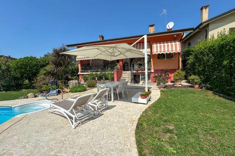 Villa a Palmanova, Udine, Palmanova - € 390.000 | Ref: D-1150 - foto 2
