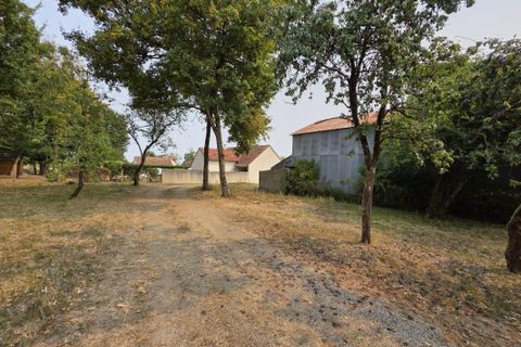 Helårsgrund i Les Bordes, Indre, Les Bordes - € 19.000 | Ref: 3011440958 - foto 1