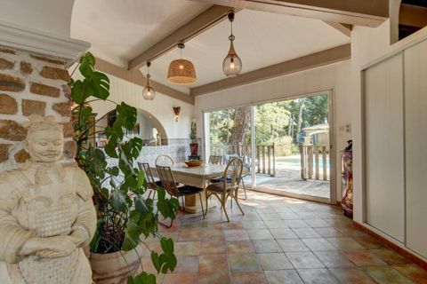 Villa a Saint-Marcel-d'Ardeche, Ardeche, Saint-Marcel-d'Ardeche - € 649.000 | Ref: 3011440904 - foto 12