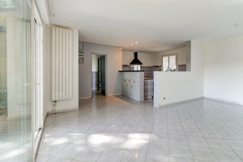 Villa a Saint-Marcel-d'Ardeche, Ardeche, Saint-Marcel-d'Ardeche - € 649.000 | Ref: 3011440904 - foto 15