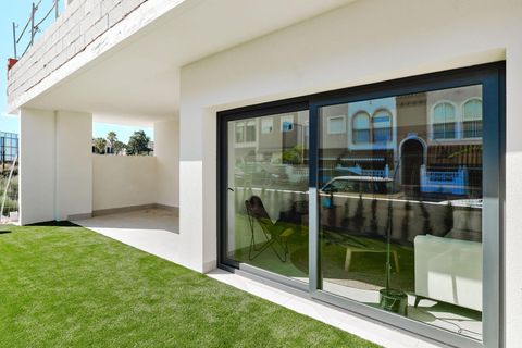 Bungalou a Torrevieja, Alicante, Torrevieja - € 370.000 | Ref: 45190 - foto 2