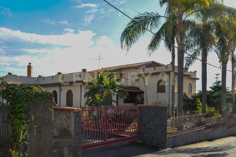 Villa a Giarre, Catania, Giarre - € 749.000 | Ref: 013-007 - foto 3