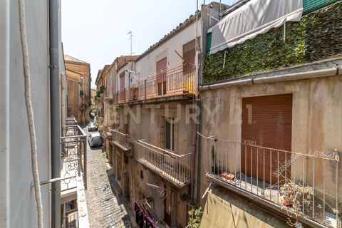 Villa a Caltagirone, Catania, Caltagirone - € 69.000 | Ref: 013-014 - foto 23