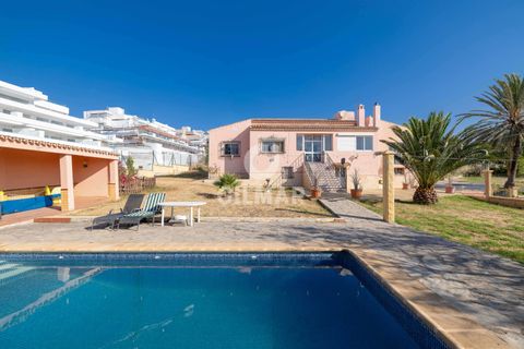 Villa i Estepona, Malaga, Estepona - € 1.490.000 | Ref: 211716 - foto 1