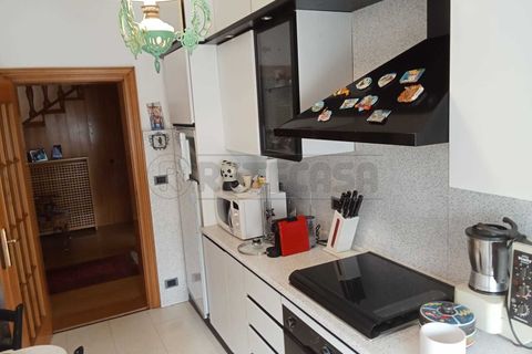 Villa a Nembro, Bergamo, Nembro - € 2.500/mes | Ref: villnembr - foto 16
