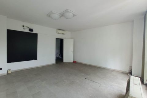 Erhvervsejendom i Modena, Modena, Modena - € 170.000 | Ref: 2721 - foto 12