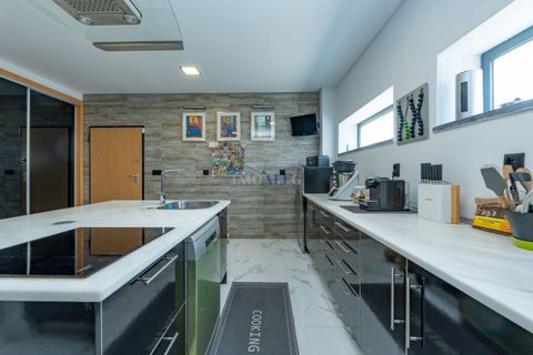 Villa i Palmela, Setubal, Palmela - € 695.000 | Ref: ALFG83 - foto 12