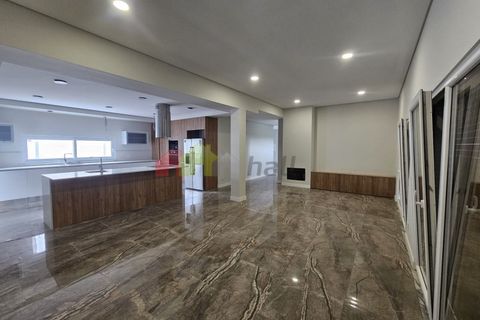 Villa i Setubal, Setubal, Setubal - € 780.000 | Ref: 022.287.537 - foto 8