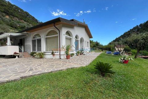 Villa i Massa, Massa and Carrara, Massa - € 600.000 | Ref: 3499 - foto 1