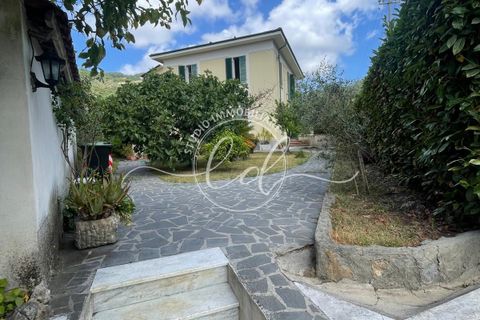 Byhus i Carrara, Massa and Carrara, Carrara - € 290.000 | Ref: 2525 - foto 1