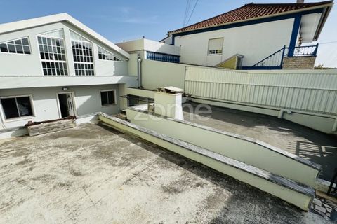 Villa i Belas, Lisbon, Belas - € 320.000 | Ref: ZMPT579633 - foto 2