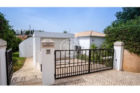 Villa i Albufeira, Faro, Albufeira - € 899.000 | Ref: V4CA408 - foto 4