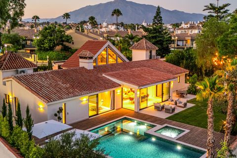 Villa a Marbella, Malaga, Marbella - € 6.500.000 | Ref: RNA140V5 - foto 1