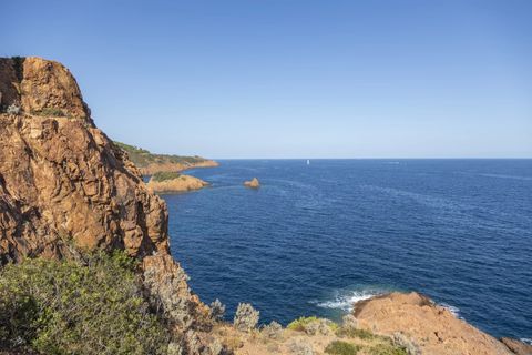 Villa a Saint-Raphael, Var, Saint-Raphael - € 1.360.000 | Ref: HH-15886580 - foto 23