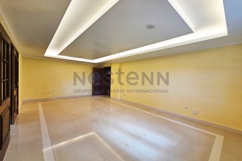 Villa a Belas, Lisbon, Belas - € 2.100.000 | Ref: N104SNT742 - foto 5