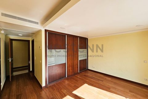 Villa a Belas, Lisbon, Belas - € 2.100.000 | Ref: N104SNT742 - foto 21