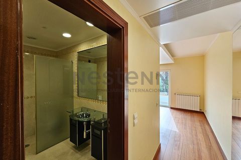 Villa a Belas, Lisbon, Belas - € 2.100.000 | Ref: N104SNT742 - foto 22