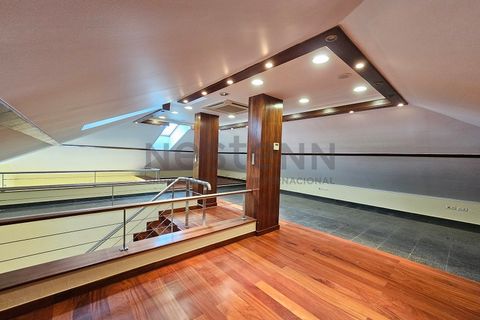 Villa a Belas, Lisbon, Belas - € 2.100.000 | Ref: N104SNT742 - foto 28