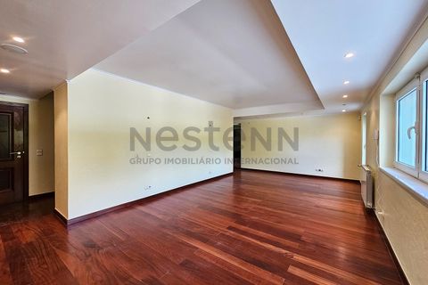 Villa a Belas, Lisbon, Belas - € 2.100.000 | Ref: N104SNT742 - foto 34