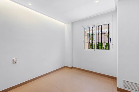 Villa a Torrevieja, Alicante, Torrevieja - € 960.000 | Ref: 200-4242 - foto 14