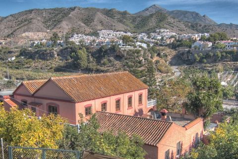 Villa i Nerja, Malaga - foto 1