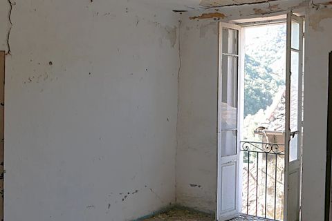 Landejendom i Apricale, Imperia, Apricale - € 38.000 | Ref: 86145822 - foto 5