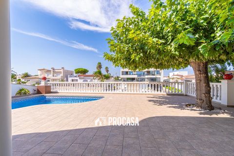 Villa i Empuriabrava, Gerona, Empuriabrava - € 995.000 | Ref: 3927 - foto 16