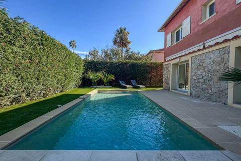 Villa i Antibes, Alpes-Maritimes, Antibes - € 1.590.000 | Ref: HH-15551907 - foto 1