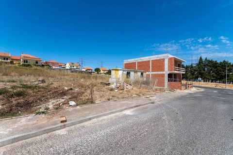Helårsgrund i Amadora, Lisbon, Amadora - € 125.000 | Ref: C0483-01449 - foto 2