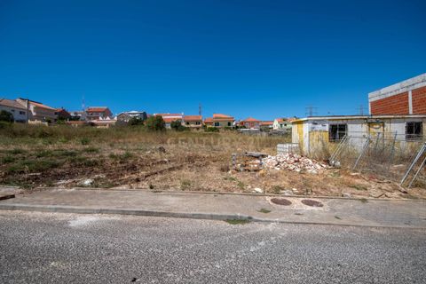 Helårsgrund i Amadora, Lisbon, Amadora - € 125.000 | Ref: C0483-01449 - foto 4