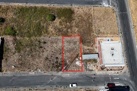 Helårsgrund i Amadora, Lisbon, Amadora - € 125.000 | Ref: C0483-01449 - foto 8