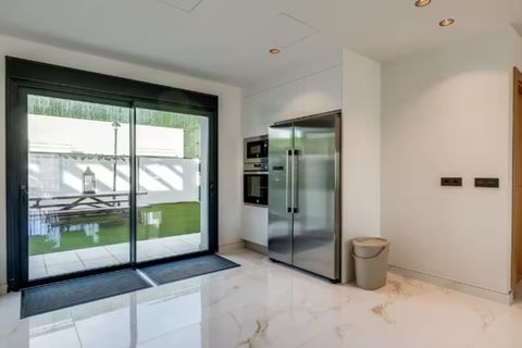 Byhus i Torremolinos, Malaga, Torremolinos - € 712.000 | Ref: CLDSR-7577 - foto 11
