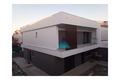 Byhus i Amora, Setubal, Amora - € 662.000 | Ref: APA_2893 - foto 1