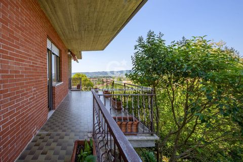 Villa i Gubbio, Perugia, Gubbio - € 480.000 | Ref: CBI160-2553-127 - foto 17