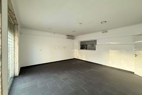 Erhvervsejendom i Corroios, Setubal, Corroios - € 225.000 | Ref: C0426-00577 - foto 3