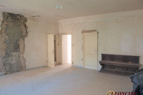 Masia a Bagnone, Massa and Carrara, Bagnone - € 53.000 | Ref: A400 - foto 11