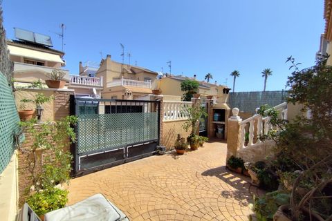 Villa a Torrevieja, Alicante, Torrevieja - € 310.000 | Ref: AM-02033/8919 - foto 4