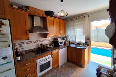 Villa a Torrevieja, Alicante, Torrevieja - € 310.000 | Ref: AM-02033/8919 - foto 14